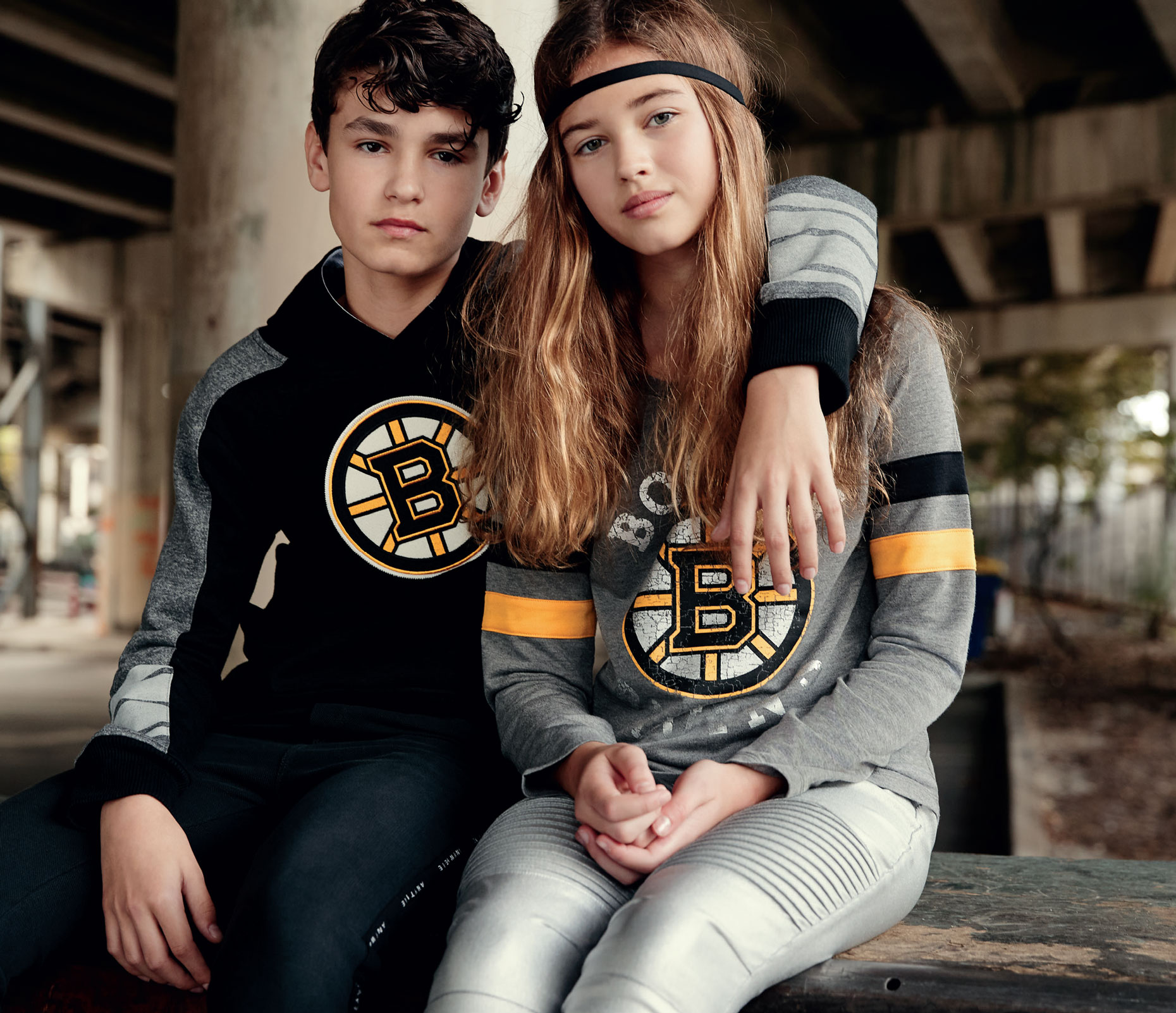 OuterStuff_NHL-Collection2019_4.indd